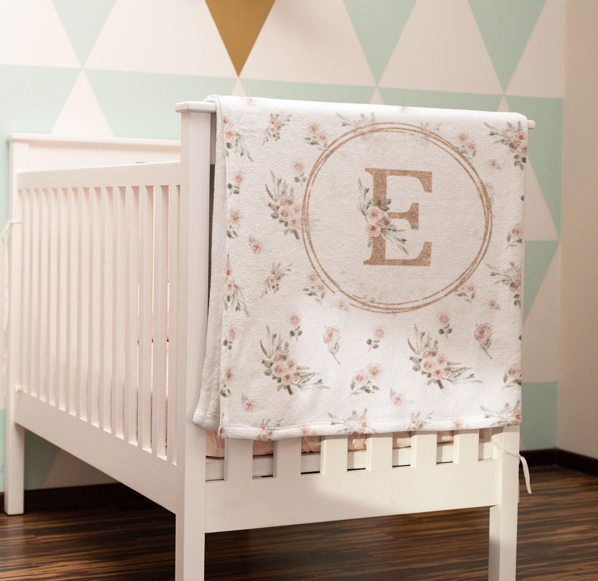 Monogrammed crib online sheets